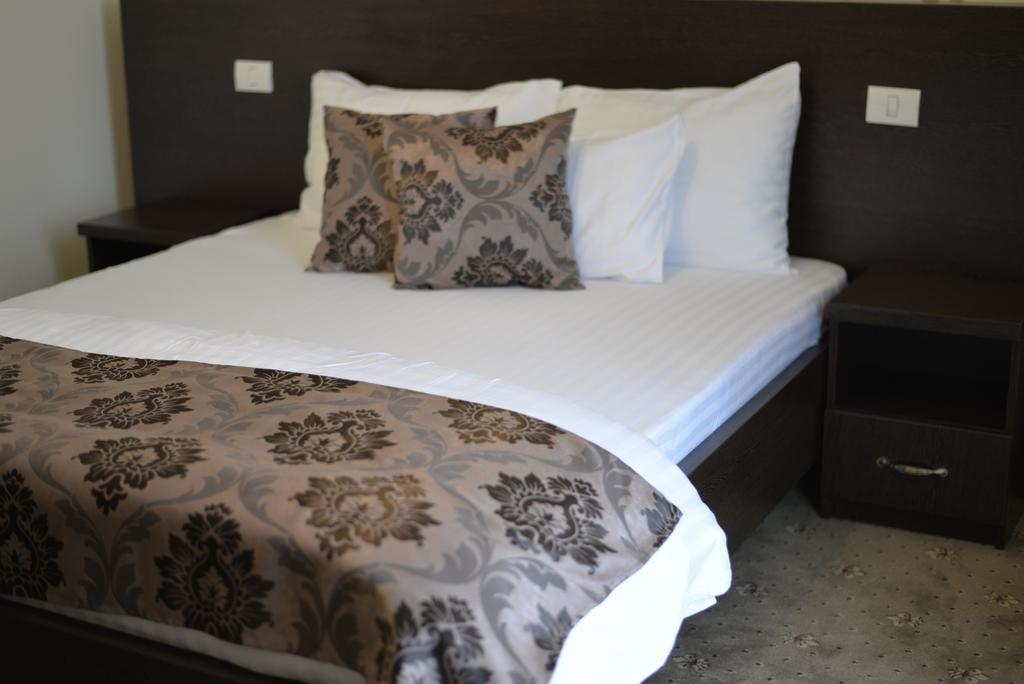 Hotel Miky Arad Habitación foto