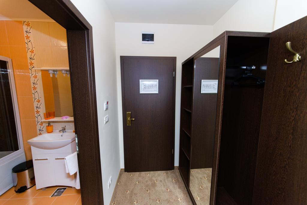Hotel Miky Arad Habitación foto