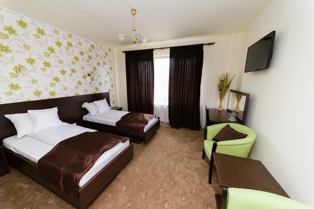 Hotel Miky Arad Habitación foto